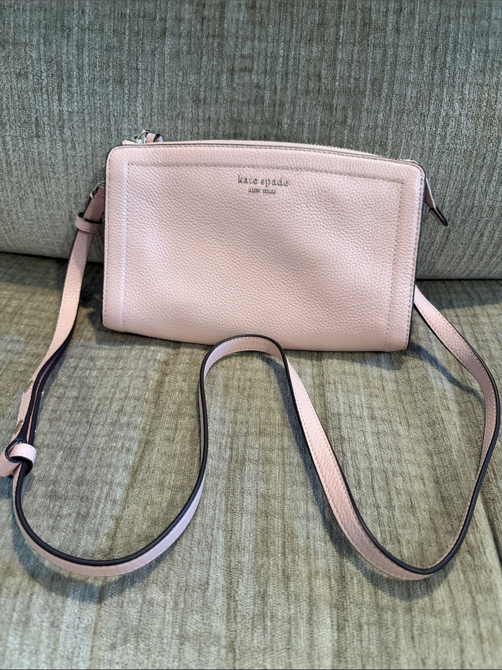 Kate Spade Knott pink brain leather Crossbody bag 9 x 6